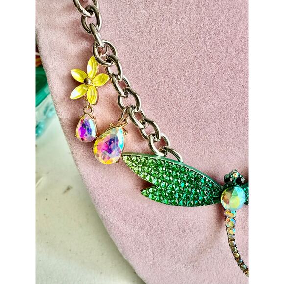 New Betsey Johnson Sparkly Dragonfly Necklace - Picture 3 of 6